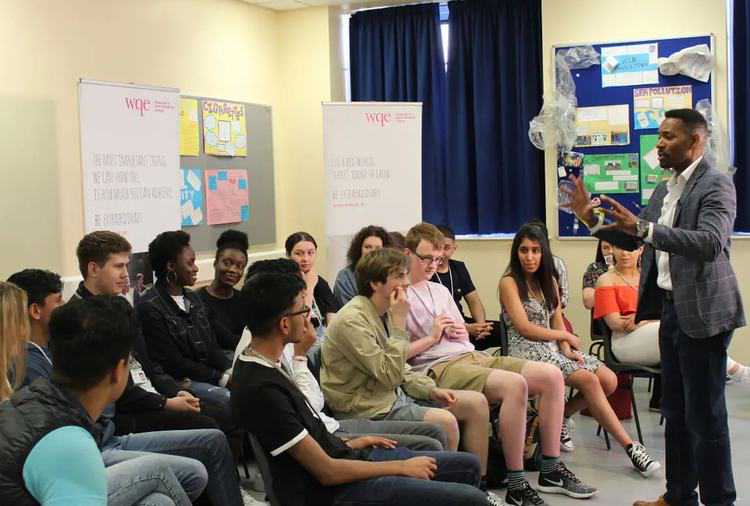 花样滑冰世界冠军陈露——在孩子心中播下冰雪运动的种子